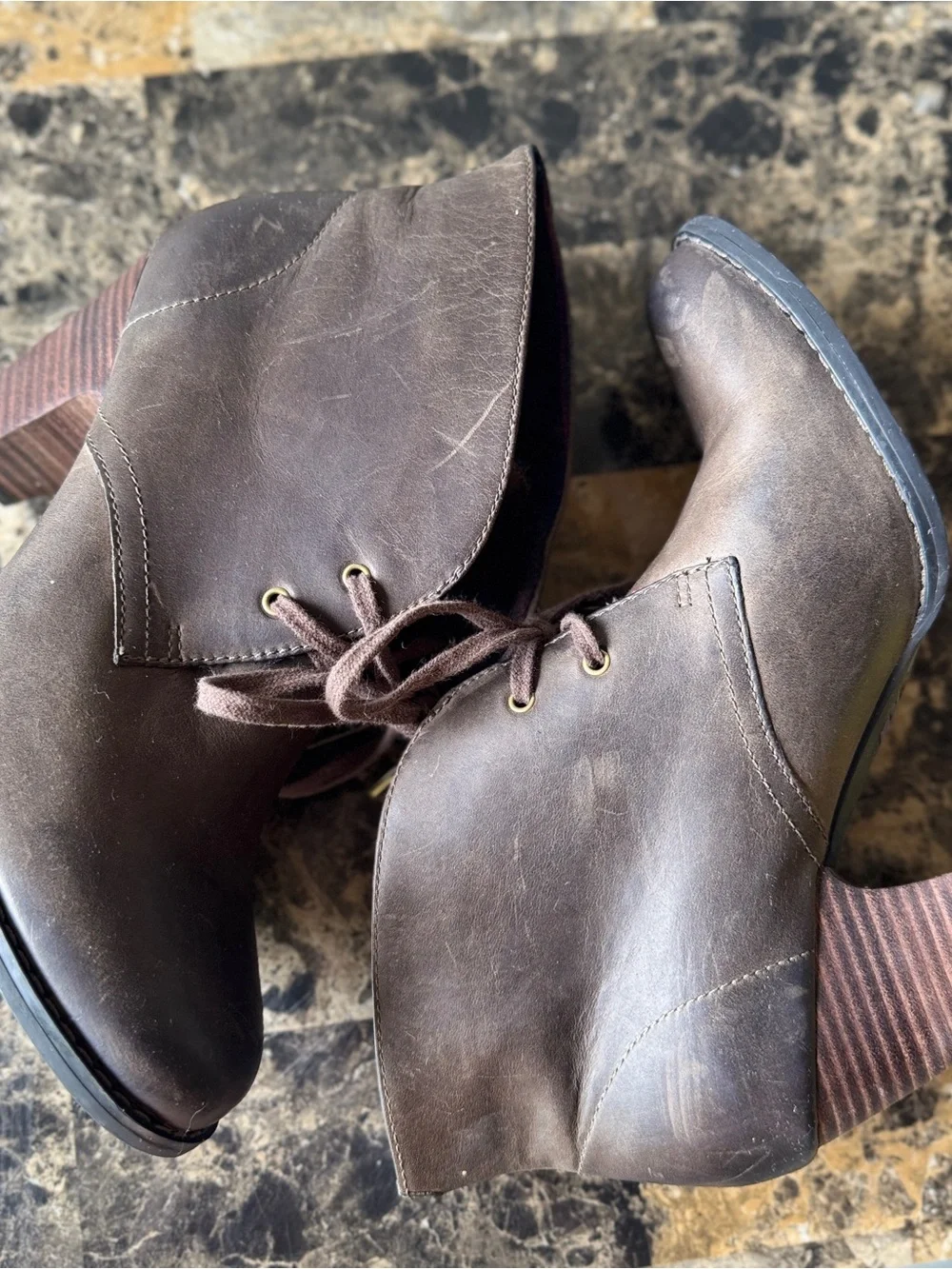 Indigo by Clark’s women’s size 8 Brown Lace-Up Ankle Booties